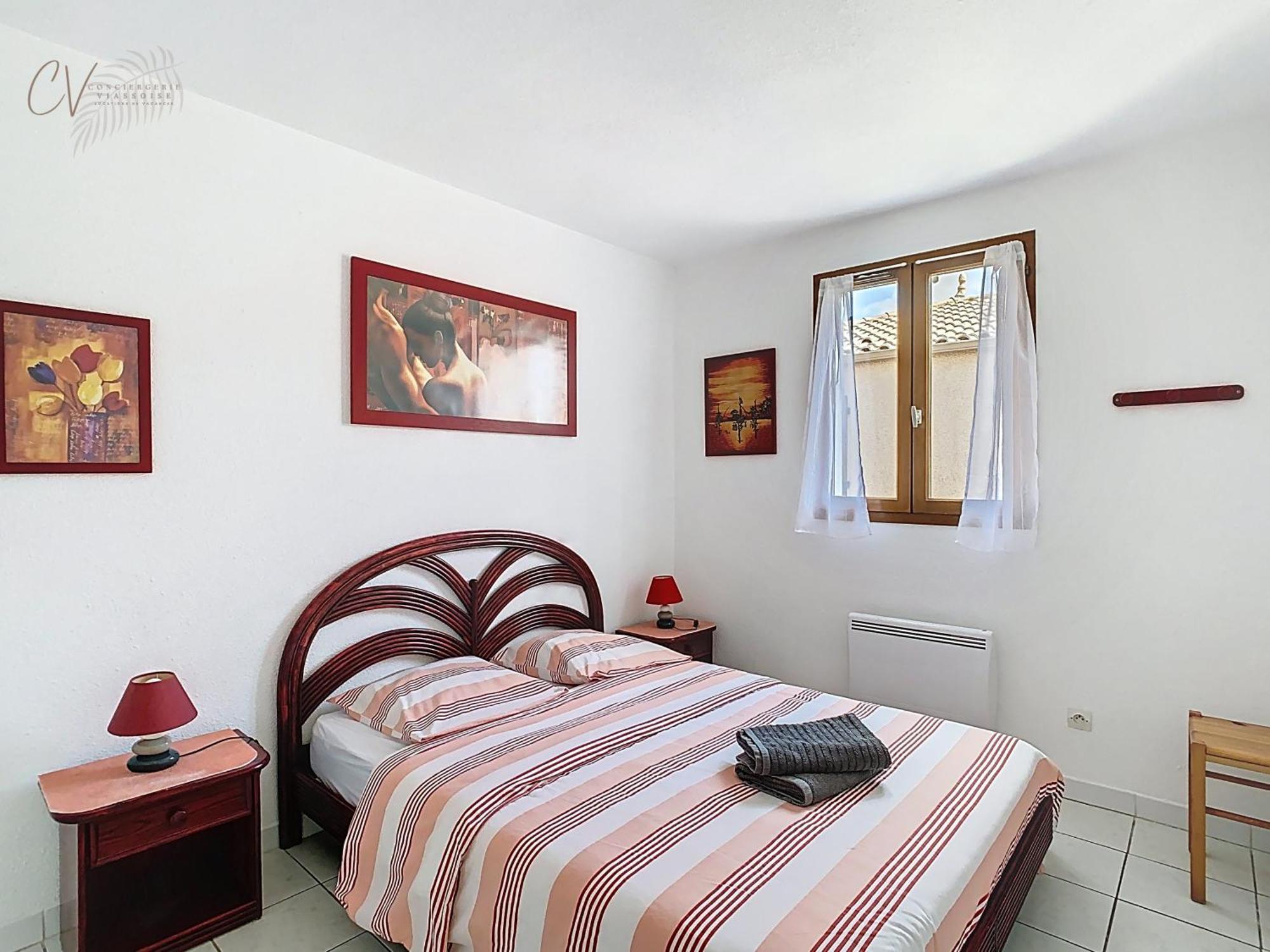 Petit Coin De Paradis Dans Residence Avec Piscine Vias Exteriör bild